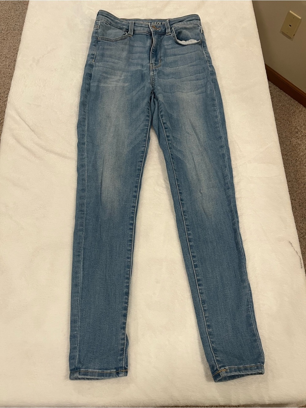 American Eagle Next Level Stretch Skinny Jeans - Size 4 Regular